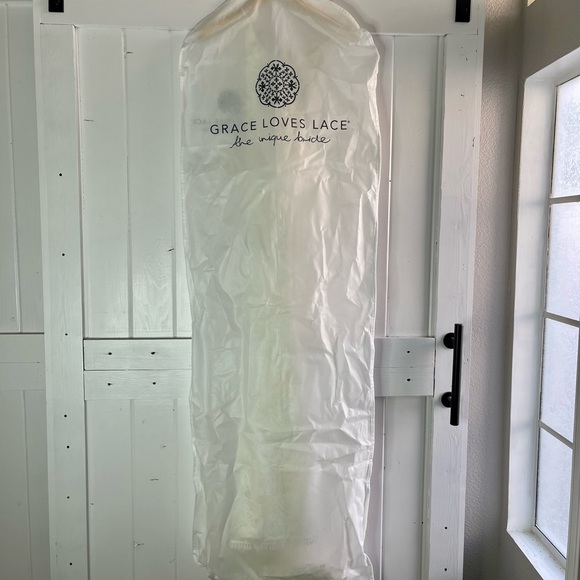 NWOT |Grace Loves Lace |Honey Rose |Lace Wedding Dress - Picture 8 of 15